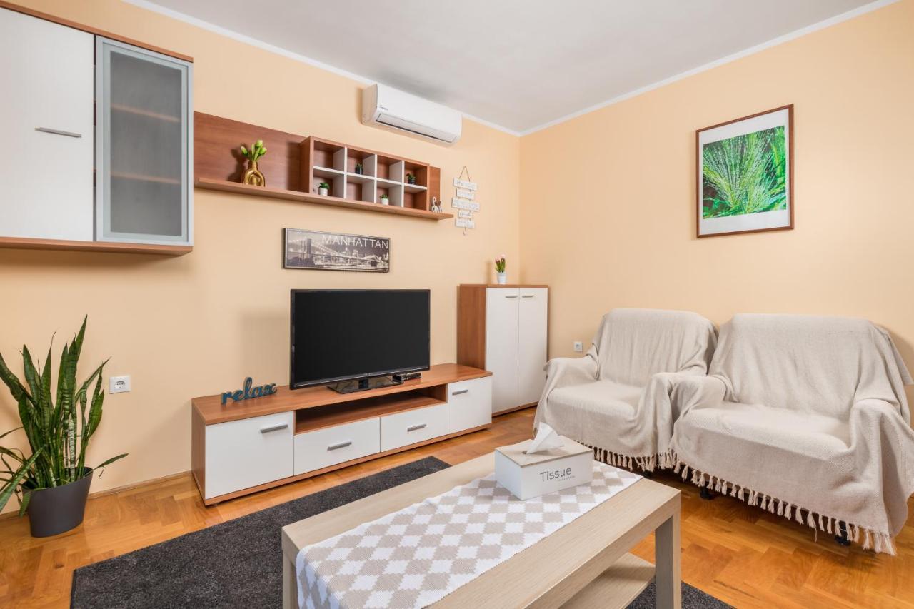 Apartman Iris 2 -Rijeka Appartement Buitenkant foto